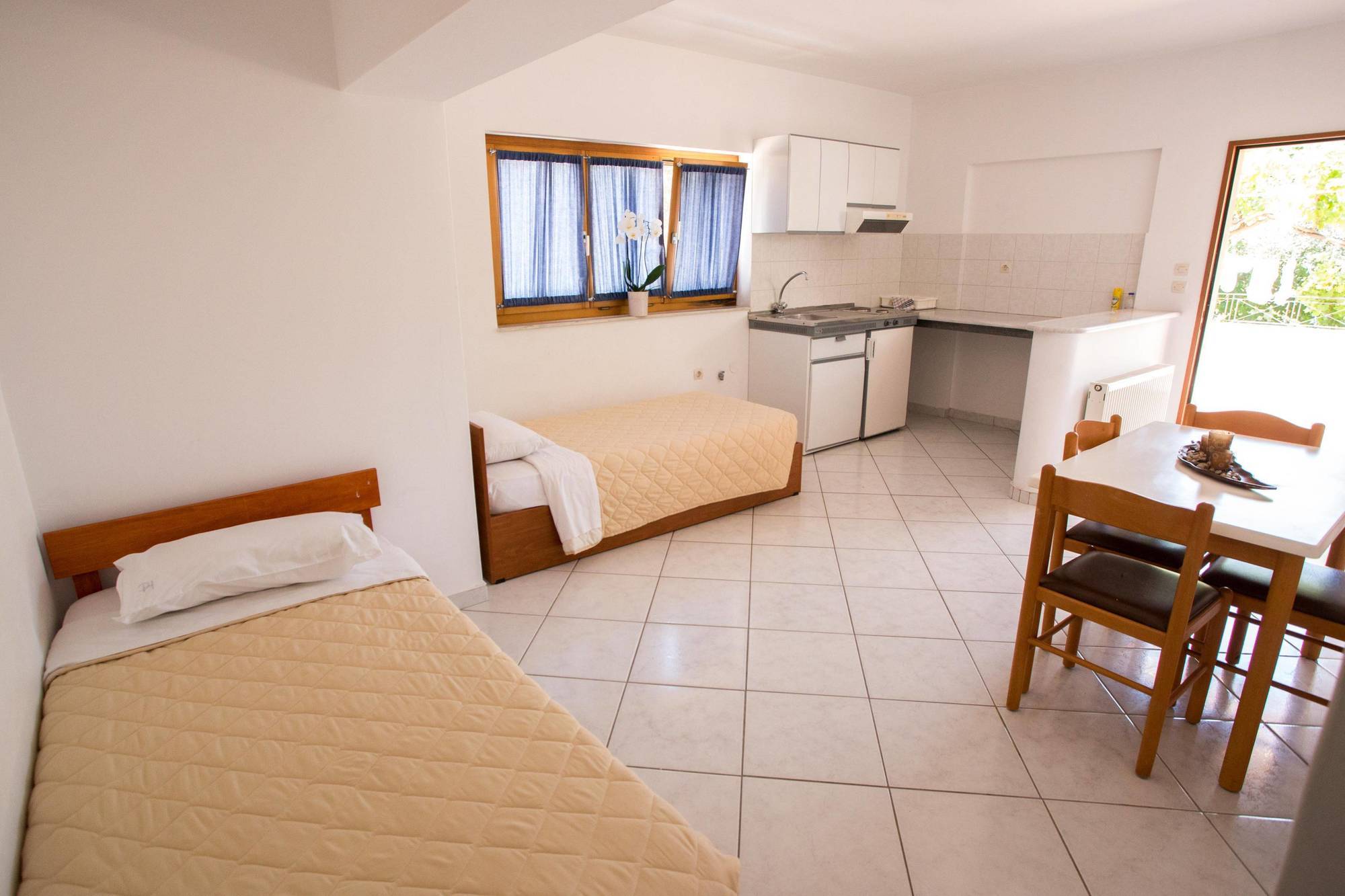 Helena Christina Aparthotel Asgourou Buitenkant foto